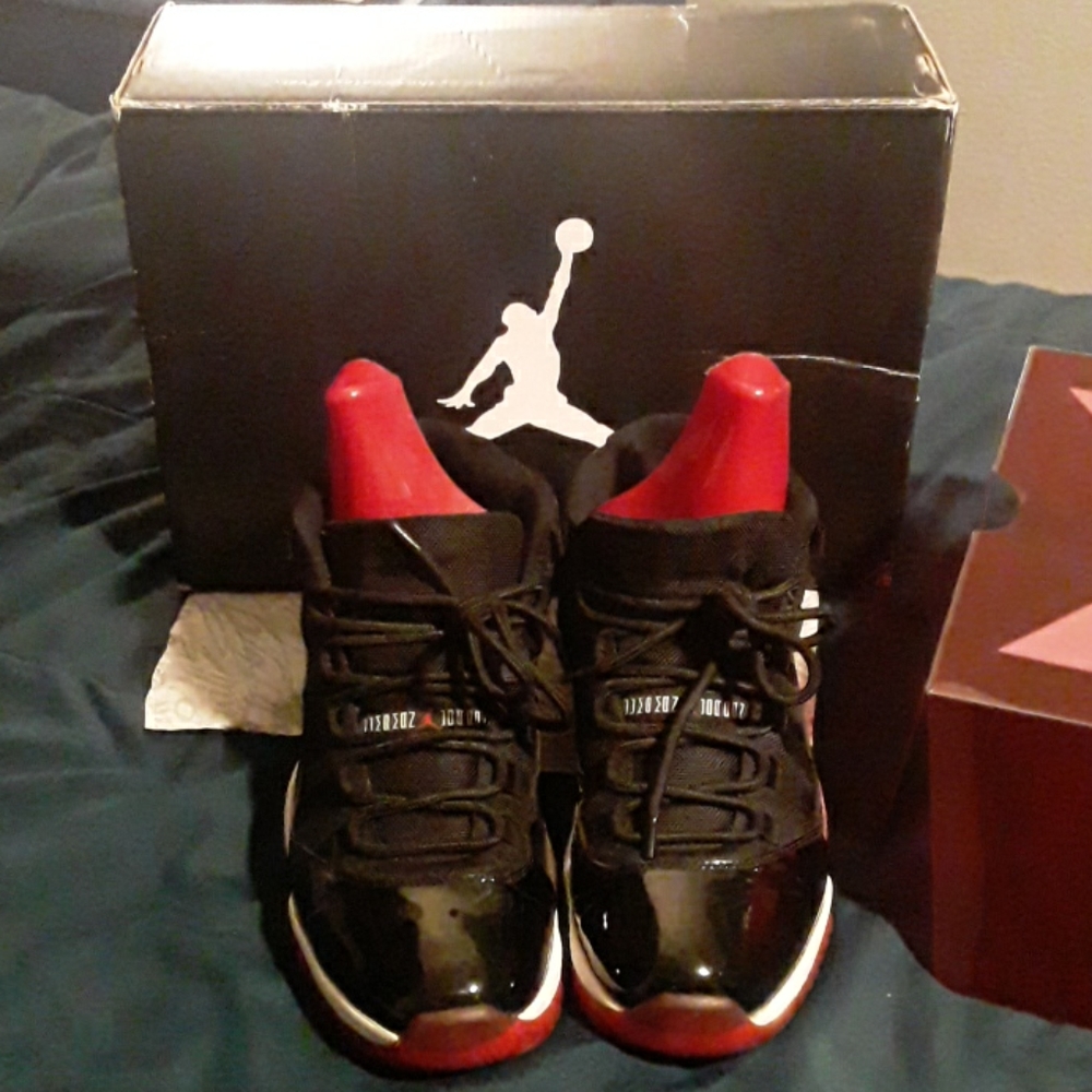 Air Jordan Retro 11 BRED 2012